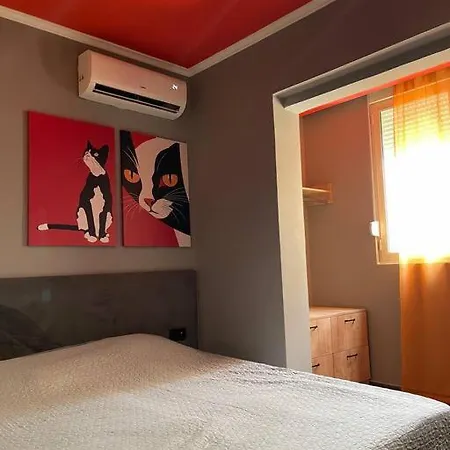 The House Of Colors Apartman Tirana